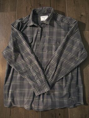 Poncho | Men’s Casual Gray Plaid Flannel